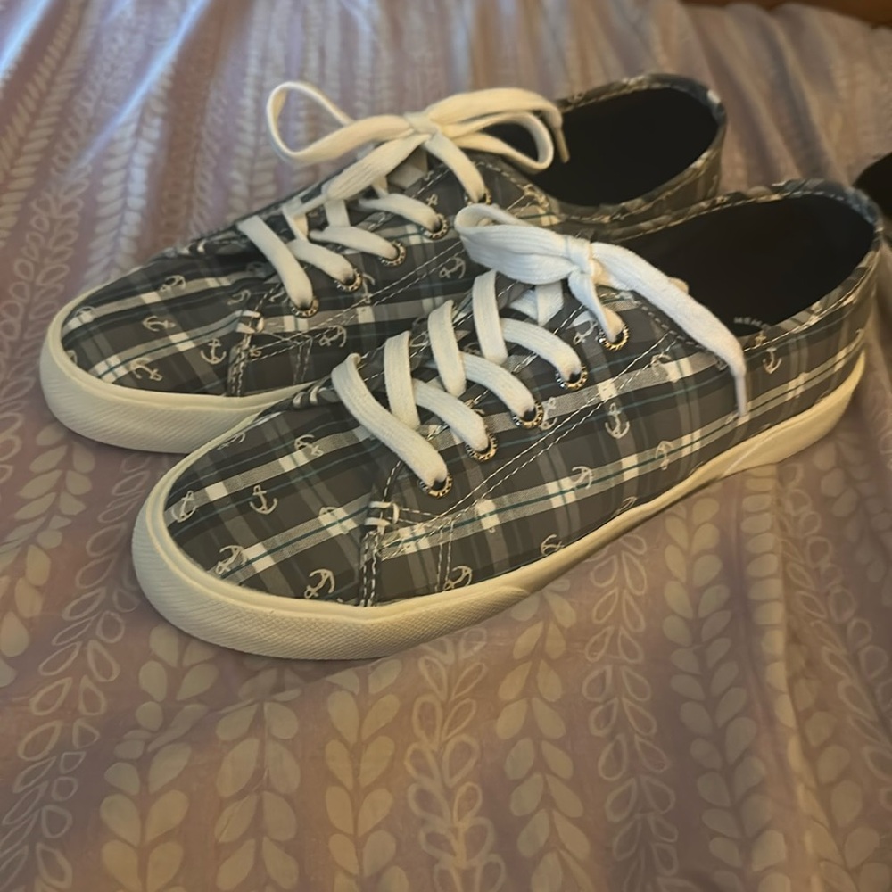 Sperry Anchor Detail Sneakers Women’s 8